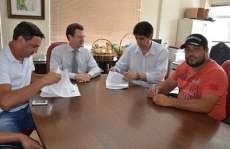 Incra firma convênios com prefeituras  para obras de infraestrutura em Assentamentos no Paraná