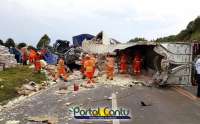 Diamante do Sul - Reportagem completa com vídeo e fotos do acidente com 4 caminhões neste sábado