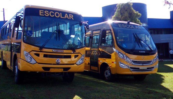 Campo Bonito - Município recebe dois novos ônibus para a Educação