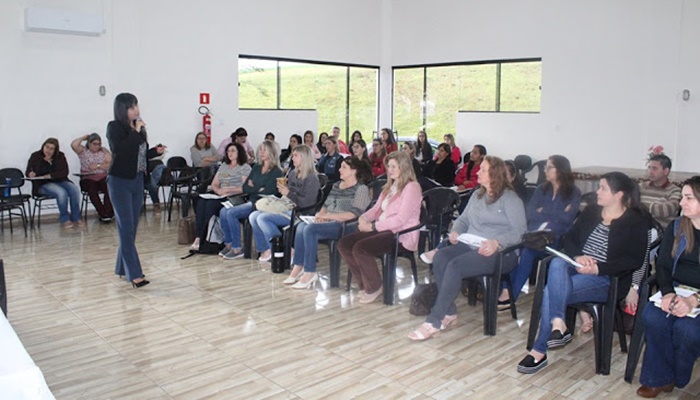 Porto Barreiro - Secretaria de Educação realiza capacitação para profissionais do SETOR