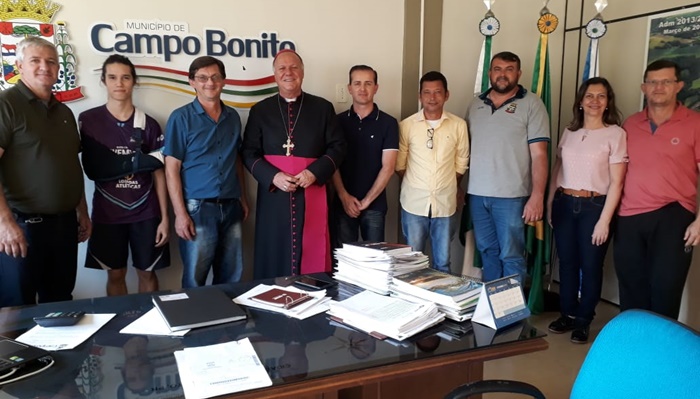 Campo Bonito - Dom Mauro visita o município