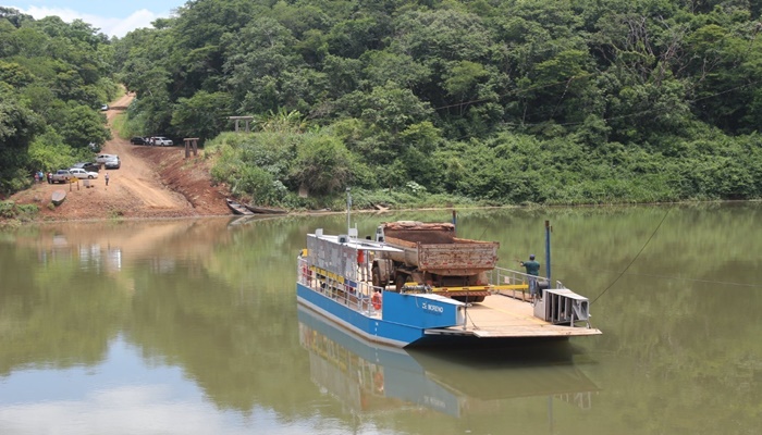 Balsa do Rio Piquiri de travessia entre Campina da Lagoa a Guaraniaçu é interditada pela Marinha