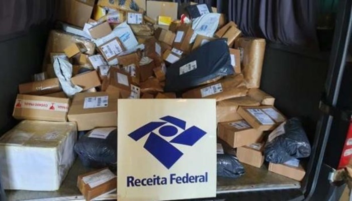 Operação da Receita Federal apreende R$100 mil em mercadorias em Cascavel