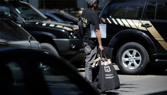  Geral Polícia Federal combate no Paraná contrabandistas de cigarros