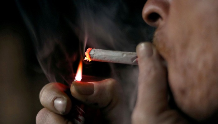 Quase 40% dos brasileiros fumantes consomem 11 ou mais cigarros ao dia