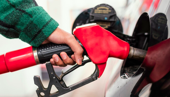  Preço do diesel e do GLP ficam estáveis na semana; gasolina sobe 0,5%, aponta ANP 
