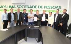 Sicredi assina convênio para oferecer mais uma solução de garantia de crédito em benefício de micro e pequenas empresas