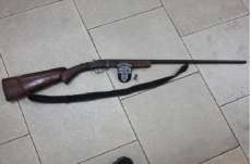 Nova Laranjeiras - Polícia encontra arma com adolescente