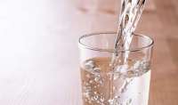 Beber água potável é fundamental para a saúde; confira dicas