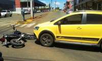 Pinhão - Colisão envolvendo um carro e uma moto no centro da cidade