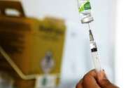 Anvisa pode liberar vacinação em farmácias