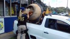 Homem transportava maconha escondida dentro de betoneira