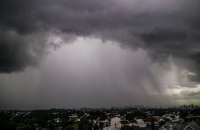 Simepar alerta para temporal e queda nas temperaturas no Paraná