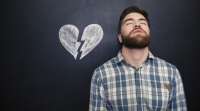 Sensíveis: término da relação e falta de amor fazem homens adoecerem, diz estudo