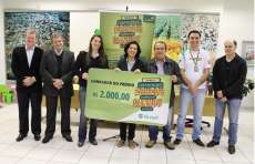 Quedas - Sicredi entrega prêmio de R$ 2 mil a poupadora que concorre ainda a meio milhão de reais
