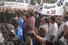 Governo faz nova tentativa para acabar com greve de professores