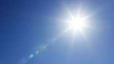 Semana começa com Sol e frente fria perde a força