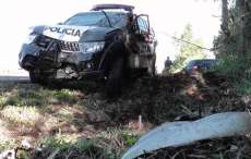 Delegada capota viatura da Polícia Civil na PR-180