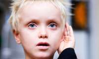 Como identificar a perda auditiva nas crianças?