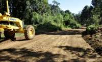 Reserva do Iguaçu - Mesmo com dificuldades financeiras, Prefeitura cumpre cronograma de obras em estradas rurais