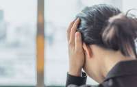 Mulheres sentem mais dores de cabeça de origem estomacal que homens