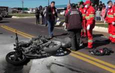 Após batida, moto pega fogo e homem morre