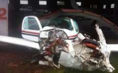 Ladrões tentam furtar avião, mas aeronave se choca contra muro e é abandonada