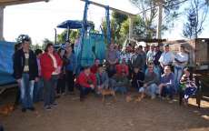 Pinhão - Prefeitura entrega de implementos agrícolas para as comunidades de Guarapuavinha e Faxinal dos Albinos