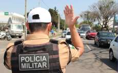 Detran alerta para o perigo de usar o celular ao volante