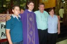 Laranjeiras - Após ordenação Padre Fernando celebrou neste domingo dia 09, 1ª Missa