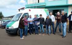 Catanduvas - Prefeitura Municipal recebe nova ambulância