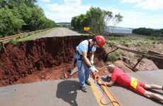 No Paraná, chuva já afetou 53 municípios e quase 100 mil pessoas