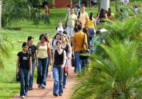 Mais de 53 mil alunos voltam às aulas nas universidades estaduais