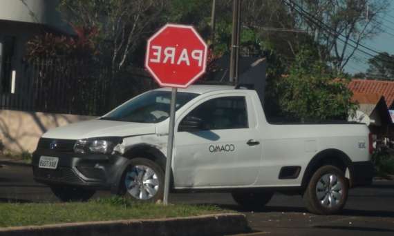 Laranjeiras - Acidente é registrado em cruzamento de avenidas no centro