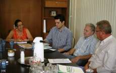 Laranjeiras - Prefeitura e Sociedade Rural firmam parceria para a realização da Expoagro 2013