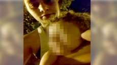 Mãe que estrangula filho em vídeo já está na delegacia no Paraná