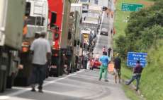 Caminhoneiros podem fazer nova paralisação no Paraná