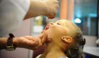 Paraná bate meta de vacinação, mas campanha contra a poliomielite continua