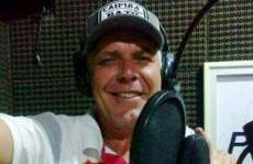 Locutor de rádio é encontrado morto dentro de casa