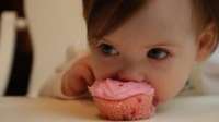 Controle o consumo de doces do seu filho com cinco dicas simples