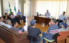 Três Barras - Prefeito Gerso Gusso recebe visita do deputado estadual Adelino Ribeiro