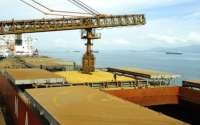 Porto de Paranaguá exportou dois milhões de toneladas de grãos no mês passado