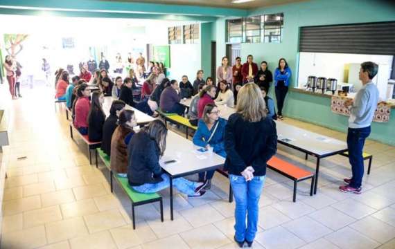 Catanduvas - Prefessores da rede municipal participam de curso
