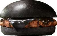 Burger King lança sanduíche com pão e queijo totalmente pretos no Japão