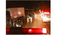 Laranjeiras - Três caminhões se envolvem em acidente na BR 277