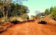 Nova Laranjeiras - Secretaria de Viação inicia recuperação da estrada do Paiquerê