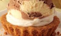 Torta de sorvete com farofa de amendoim - Aprenda a receita