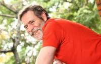 Ator de &quot;Avenida Brasil&quot; confirma ser bissexual