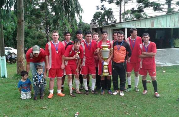 Goioxim - Equipe do município é campeã do Campeonato Categoria Livre de Campina do Simão