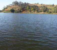 Adolescente entra em represa montado em cavalo e morre afogado